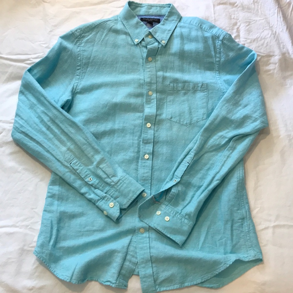 Soft wash, button down linen. Great condition